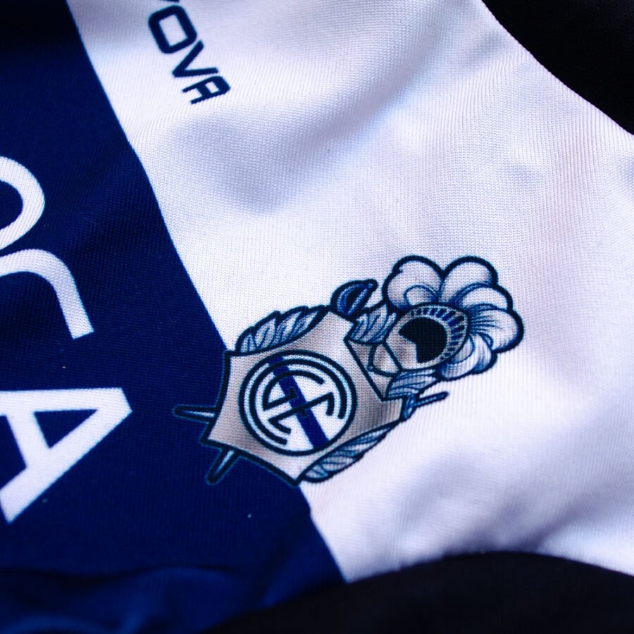 Camiseta Gimnasia y Esgrima La Plata